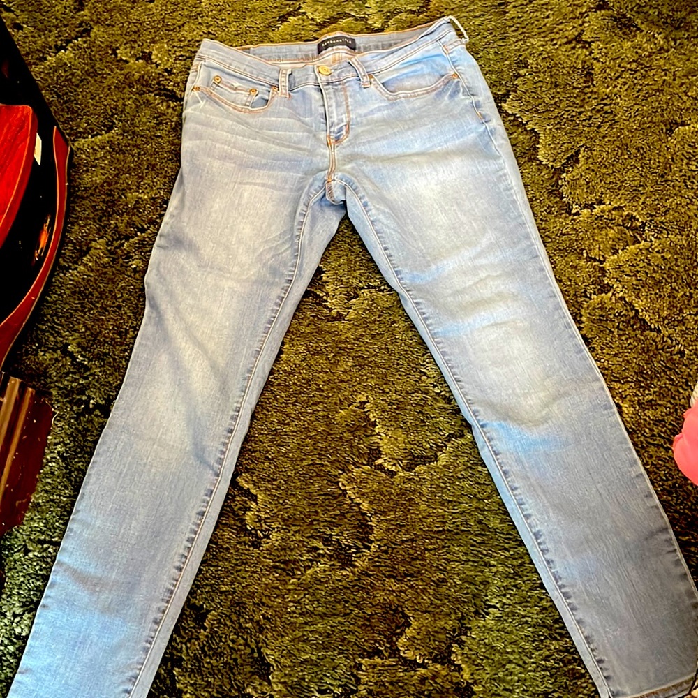 Light blue aero pastel jeans.